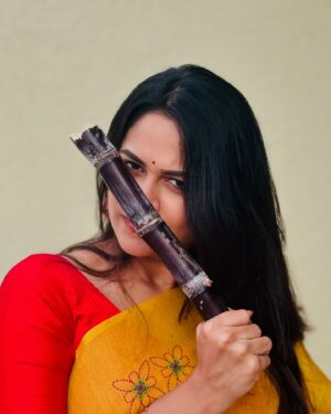 Parveen Instagram - இனிய பொங்கல் நல்வாழ்த்துக்கள்🌾

📸 @_althaf_ar 

.
.

#pongal #happypongal2025 #celebration #picoftheday #trending #explore #like #saree #instagram #instagood #parveenofficial