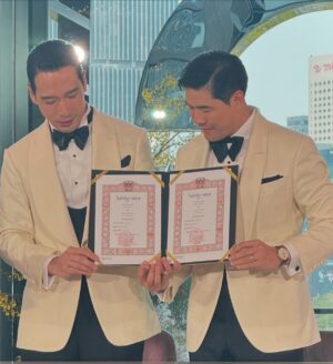 Patcharasri Benjamas Instagram - เค้าจดทะเบียนสมรสกันแล้วค่า ❤️❤️ @woodytalk @otechab