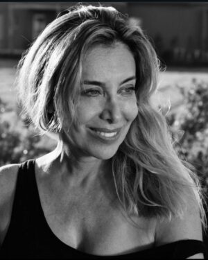 Patricia Viggiano Instagram - -Las personas cambiamos cuando nos damos cuenta del  potencial q tenemos para cambiar las cosas… y generalmente …es más grande de lo q imaginamos ✨✨

Buena semana!! Pásenlo lindo!
✨😊✨💫😄

PH: @sebanaonok 
  @aguspulidook
