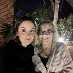 Paula Lane Instagram - A little winter escape - quality time with my mama. Perfecto! 

💞☀️👩‍❤️‍👩