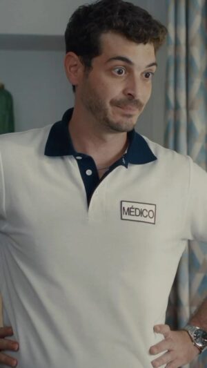 Paula Prendes Instagram - TRÁILER DE ¿QUIEN ES QUIEEEEN?? !! Alguna vez has deseado cambiarte por otra persona? Y si esa persona es tu padre? ¿Y si tu hermana se intercambia por tu abuela? Este lío solo lo podemos solucionar entre todos, con el tráiler oficial de ‘Quién es quién’, la nueva película de Martín Cuervo, que llegará a los cines de toda España el 5 de diciembre.

#comedia #humor #pelicula #familia