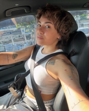 Pavida Moriggi Instagram - new year, new hair, new tatt, new…. Song? 👀
