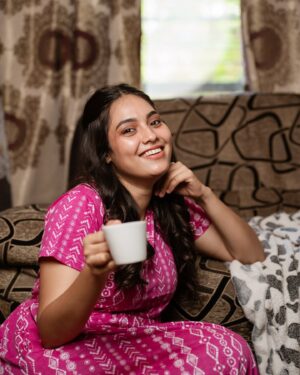 Pavithra Janani Instagram - The most comfortable nightwear @cuf_comfy_queen 
Thank u ❤️

Mua @jeru_bridal_studioo 
Pc @xposurestudio.in 

#pavithrajanani #happyfaces😊