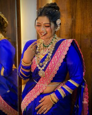 Payal Pati Instagram - मदनमंजिरी😍💙

Look- @makeupartist_nidhi_vilas_patil 
Outfit- @lady.craft.boutique 
Earcuff - @rutik_mhatre143 
Kanthi - @mn7_creation_uran