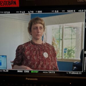 Pilar Gamboa Instagram - Terminó el rodaje de VIUDAS NEGRAS la serie escrita por Malena Pichot. Cuando empezó el rodaje yo estaba fulminada de fin de año y con vértigo de poder estar a la altura de lo que estaba tan bien escrito. Hoy puedo decir que el termómetro de que las cosas salgan buenas es divertirse como loca en las escenas y en las esperas. Y eso pasó. La risa de todo el equipo cuando escuchamos “corte” es algo que me quedará grabado para siempre. Gracias a los directores Nano y Coca que nos dieron todo con maestría para hacer de la risa un culto y además la rompieron a otro nivel. Gracias al equipo técnico porque armaron en ese set un anfiteatro de espectadores descomunales. No pasa tan seguido sentirse tan afín a esa cantidad de gente, tan amigos todos, tan creando en equipo cada segundo de esta aventura.
Y encima creo que esta serie tiene el mejor elenco de la historia. Me tocó actuar con gente que admiro con profundidad hace mucho. Un privilegio ser parte de este seleccionado de jugadores iluminados por el talento más preciado: el de pasarla bien y actuar como los dioses. 
Gracias Malena por armar este viaje, por los días de rodaje que fuimos casi sin dormir porque nuestros hijos durmieron mal la noche anterior y reírnos de eso, pero sobre todo porque fuiste la complicidad en estado puro. Me llevo para siempre cada risa nuestra en todos los lugares de ese set. Sos impresionante.
Gracias @pampafilms y sobre todo a @mariana.ponisio Mai porque fue la mejor productora de esta locura.

@flow_ar