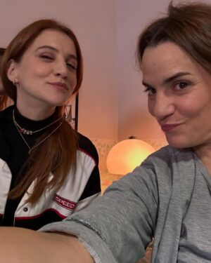 Pilar Gamboa Instagram - Listo yenchi ya está la temporada  2 de Envidiosa en Netflix.
El día está ideal para darle masa 
Poné play

@chenetflix 
@kapowproductora