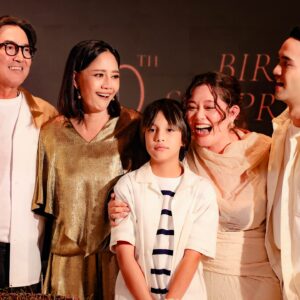 Pimonwan Hoonthongkam Instagram - สุขสันต์วันเกิดค่ะพี่นก น้องกันจัดงานเซอร์ไพรส์วันเกิดครบรอบ 60 ปี พี่นก ให้เป็นค่ำคืนที่แสนพิเศษ สวยงามอบอุ่น และน่ารักมากๆค่ะ ปุ้ยเชื่อว่างานนี้จะสร้างความทรงจำอันแสนมหัศจรรย์ให้พี่และครอบครัวรวมถึงทุกคนที่รักพี่นกค่ะ ขอให้พี่นกพบเจอแต่สิ่งดีๆที่ดีที่สุดในช่วงวันเกิดนี้นะคะ

ปุ้ยรู้สึกเป็นเกียรติมากที่ได้ดูแลพี่นก นักแสดงในดวงใจในช่วงเวลาหนึ่งนะคะ ♥️🕊️

#NokSinjaiTheLivingLegend