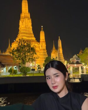 Pinyadar Salinvarradar Instagram - dinner w/🛳️👩🏻✨🫶🏻 #apsaracruisebangkok 

@apsaracruisebangkok @banyantreebangkok