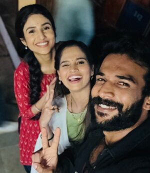 Pooja Birari Instagram - दोस्ती…❤️💯😎🧿
.
.
@star_pravah 
@vishhalnikam 
@biraripooja