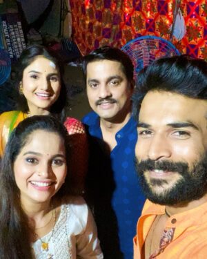Pooja Birari Instagram - जहाँ चार यार मिल जायें ,वहीं रात हो गुलज़ार…

Happy night shift …😍🥰
.
@star_pravah 
.
.
.
.
.
#yedlaglepremach #starpravah #shoot #serial #enjoy #onset #fun #enjoylife #nightshift #cool #friends #raya #manjiri #jay #Rujuta #actress #marathi #marathiclebrity #actrorslife #viral #viralreels #viralpost #trend #trendy #trending #vibe #positivevibes #mypeople❤️