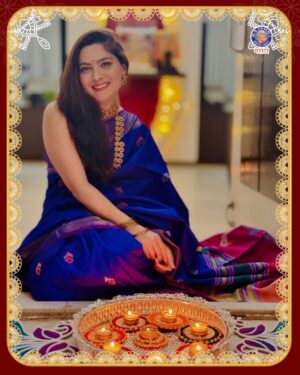 Pooja Birari Instagram - अभिनेत्रींचे दिवाळी स्पेशल लूक😍👉
तुमचा आवडता लूक कोणता?

#rajshrimarathi #diwalispecial #happydiwali