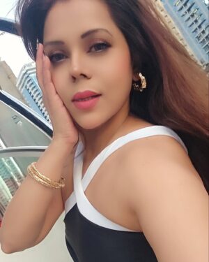 Pooja Poddar Instagram - #instagram #lovelife #enjoylife💯❤️ #memes #follow #poojapoddarofficial