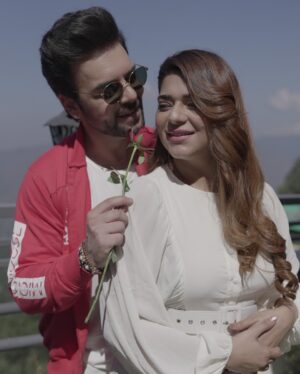 Poonam Preet Bhatia Instagram - Pyaar dosti hai 
aur aaj is dosti ko hum pyaar se manate hain ❤️

#happyvalentinesday