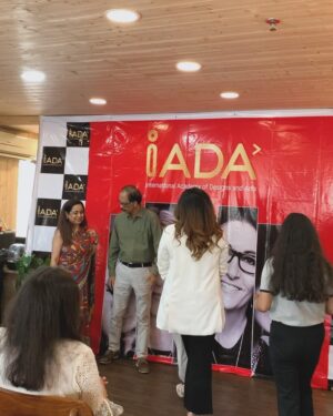 Pratibha Bhadauria Instagram - Feel Honoured & Grateful to be presented with award this by Rajiv Pande, Vice Chairman of The Textile Association of India and @iadainternational as a recognition to all that I have achieved. 🌟

Honestly, there have been times when I felt like I was just floating in the vast digital ocean, watching others hit milestones and celebrate their successes. But yesterday was a wake-up call to pause and reflect. My journey into the digital world began about nine years back, armed with little more than sheer determination.

My first gig barely paid the bills, but deep down, I knew I had something. What that something was exactly? Well, I couldn’t quite put my finger on it back then.

Back in those days, digital marketing wasn’t even a blip on the radar in colleges. There weren’t any courses, no guides to navigate the digital wilderness. I learned by doing, failing, and doing it all over again. Ups and downs like you wouln’t believe.

From that timid, uncertain Pratibha to the Pratibha you see today—bold, still a tad apprehensive, but ready to leap into the unknown—I’d say it’s been quite the journey and a lot to achieve. ✨

#PratibhaBhadauria #smallvictories #indianinfluencer #creator #awards #Digitalcreator 

Pratibha Bhadauria , creator , India , women in business , creator awards