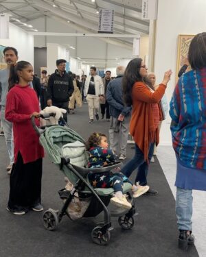 Pratibha Bhadauria Instagram - India Art Fair Dump : pics or it didn’t happen 📸
.
.
#IndiaArtFair #PratibhaBhadauria #ArtWeek #indiaartfair2024 #art #artlover #artfestival #southasianart