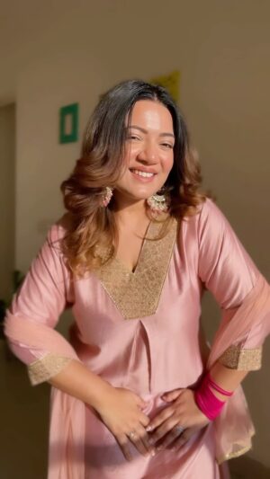 Pratibha Bhadauria Instagram - Comment “pink” for link of this kurta set and follow me for more such reccomendations ❤️❤️

#Indianwear #kurtaset #indianfashion #kurtasetswomen #onlineshopping #modestclothing #modestfits #indianoutfit #ethnicwear 

Pratibha bhadauria , Modest clothing , Indian wear , Online shopping ,  Coord set , Kurta sets for women , Ethnic wear , Indian clothing