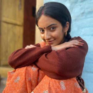 Pratibha Ranta Instagram - been reading so many of your messages :) 
thank you for your words, love and support 
Overwhelmed & grateful 🌻🙏🏼
