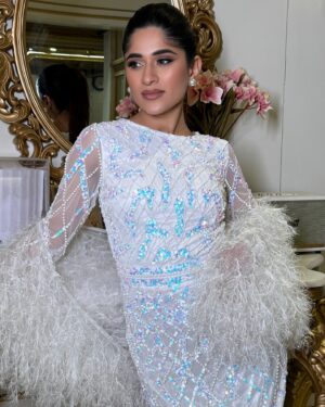 Preeti Singh Instagram - Makeup: @_makeupbykaran_ 
Outfit: @crystellia_fashions 
Inframe: @pspreetisinghofficial 
Jewellery: @blush_solan 
.
.
.
.
.
.