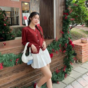 Preeyaphat Lawsuwansiri Instagram - 🎄🧑🏻‍🎄✨
#MerryXmaswithCarlyn 
#Carlyn #carlynTH
