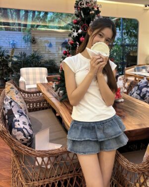 Preeyaphat Lawsuwansiri Instagram - 🎄☃️