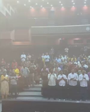Priyadarshini Indalkar Instagram - What a show it was !
We got our first standing Ovation for VISHAMRUT!!

पिंपरी -चिंचवडकर , एवढ्या सुंदर प्रतिसादासाठी धन्यवाद !!

@shubhankar_tawde you are seriously तबाही! You can not miss his performance in Vishamrut! ♥️🌻😘

आणि नाटकाच्या एवढ्या मोठया banner वर स्वतःला पहाणं, ही अजून एक स्वप्नपूर्ति !

Next shows in Mumbai -

25 जानेवारी - 8.30 pm, प्रबोधनकार ठाकरे नाट्यगृह,  बोरिवली

28 जानेवारी - 4 pm, श्री शिवाजी मंदिर, दादर

Tickets Booking Link in bio !

#vishamrut #marathinatak