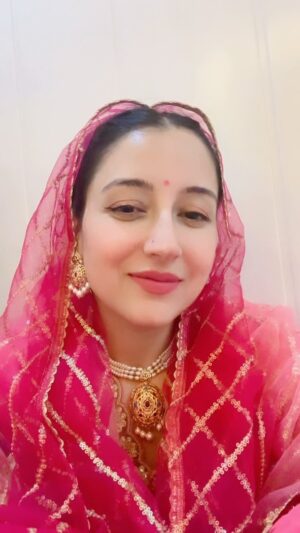 Priyanka Kandwal Instagram - Happy Diwali #happydiwali