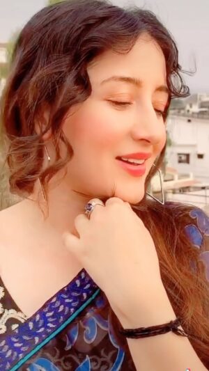 Priyanka Kandwal Instagram - 😊