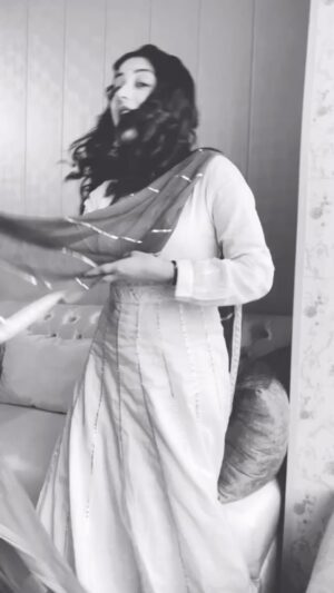 Priyanka Kandwal Instagram - Acha ji bye bye 😃🤗 #oldsongs