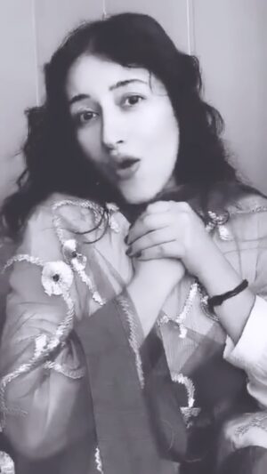 Priyanka Kandwal Instagram - Bahar ban k aaun #baharbankeaaukabhitumhariduniyame♥️