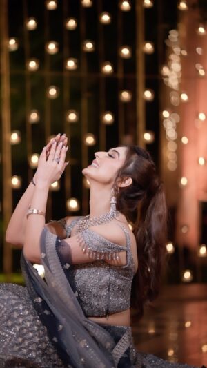 Priyanka Khera Instagram - Current obsession 🎶 
#Priyankakhera