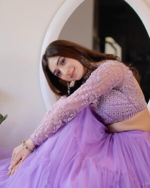 Priyanka Khera Instagram - Adore yourself the most and you will never need anyone in life😇
#Priyankakhera #Selflove