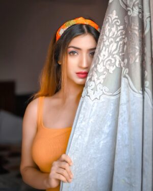 Priyanka Khera Instagram - Don’t ignore your intuition 🦁
#Priyankakhera
Edit by @harshit_mx
Clicked by @abhi_clix