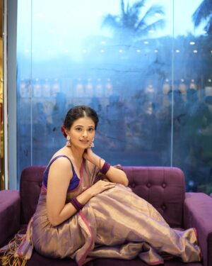 Priyanka Tendolkar Instagram - शुभ दसरा ☘️🙏
.
📷 @_pratham_tambe_ ❤️
Hair- @priyaaagre27 ❤️
Makeup-मी स्वतः🙈
