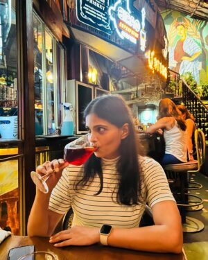 Priyanka Tendolkar Instagram - Partying is stepping out of my comfort zone. But just for you baby ❤️ @shubhangi38 ✨
.
#1522 #onlymocktailsforme #noalcohol