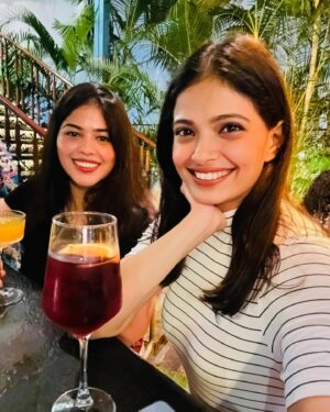Priyanka Tendolkar Instagram - Partying is stepping out of my comfort zone. But just for you baby ❤️ @shubhangi38 ✨
.
#1522 #onlymocktailsforme #noalcohol
