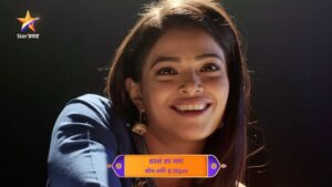 Priyanka Tendolkar Instagram - प्रियाच्या हाती लागले अर्जुन-सायलीच्या लग्नाच्या कराराचे कागद.... 
‘ठरलं तर मग’
सोम-शनि रा. 8:30 वा. Star प्रवाह वर.
#TharlaTarMag #StarPravah