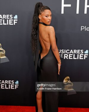 Quen Blackwell Instagram - Mother(me) spotted on the GRAMMYS CARPET HELLOOOOOO