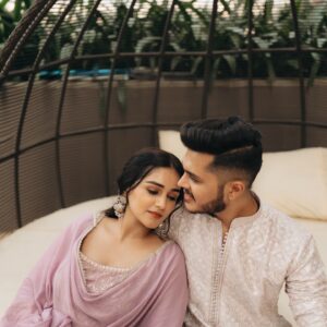 Rachana Mistry Instagram - ROKA-fied ✨
.
.
.
Beautifully captured by @chikane_vikrant @therollingstudio_ @_therollingstories 🤍
Hair- @anjaligawali21 
.
#BLESSED🙏🏻🧿
#GRATITUDE♥️