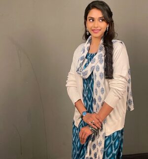Rachanaa Parulkar Instagram - And it’s a happy new year NOW !
❤️🧿🙏🏼🤍🤲🏼🦋

Love & Happiness For Everyone 

#2025#january#priya#dangaltv#balajitelefilms#pyarkiraahein#gratitude
