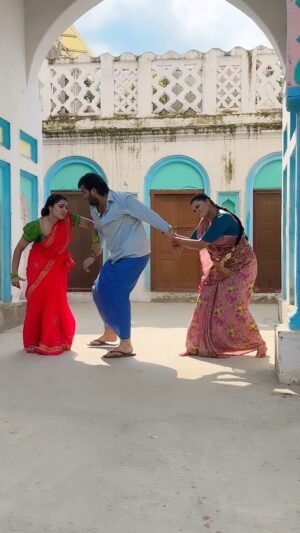 Raksha Gupta Instagram - Kal aa rahe hai bhojpuri k ek 👆🏻 channel @bhojpuri_cinema_tv_channel pe sham 6bje to dekhna mat bhuliega (Mujhe Meri Se Bachao) qki bahut hi maza aane wala h aapko 😍