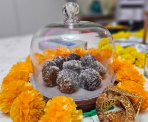 Rakshanda Khan Instagram - Diwali . And the things I made. Of course except slide 1 😄 Hope you guys too had a sweet and fulfilling Diwali #happydiwali #festival #mithai #rangoli