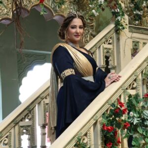 Rakshanda Khan Instagram - Maharani Helena
#prachandAshok #royal #blueblood #queen
@balajitelefilmslimited 
MU @makeupbyfarhan 
Costumes and Styling @anusoru 
📷 @deepak.sharma2585