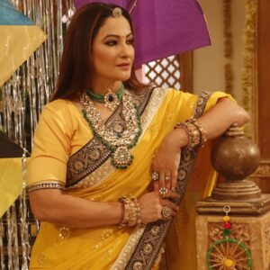 Rakshanda Khan Instagram - 🌻🌻🌻