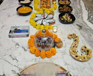 Rakshanda Khan Instagram - Diwali . And the things I made. Of course except slide 1 😄 Hope you guys too had a sweet and fulfilling Diwali #happydiwali #festival #mithai #rangoli