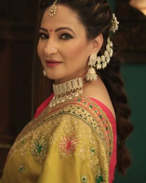 Rakshanda Khan Instagram - Just some shaadi looks, not shady I said shaadi!!!!! 🙂🙃
Styling @nishabedii 
#janamjanamkasaath #DrKarunaTomar