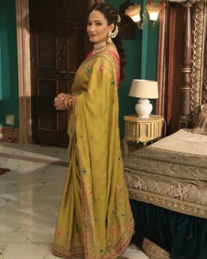 Rakshanda Khan Instagram - Just some shaadi looks, not shady I said shaadi!!!!! 🙂🙃
Styling @nishabedii 
#janamjanamkasaath #DrKarunaTomar
