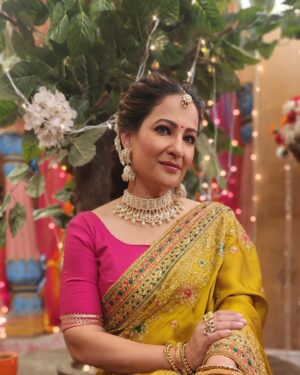 Rakshanda Khan Instagram - Just some shaadi looks, not shady I said shaadi!!!!! 🙂🙃
Styling @nishabedii 
#janamjanamkasaath #DrKarunaTomar