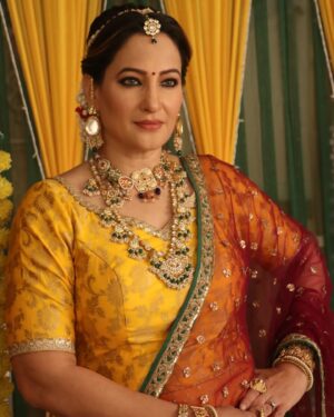 Rakshanda Khan Instagram - Happy girls shine brighter! 
#DrKarunaTomar #janamjanamkasaath