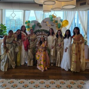 Rakshanda Khan Instagram - All it takes is a good hair day and awesome friends around to make some amazing photos....... ummmm no I meant memories! Psssssst the photos are equally important 😄