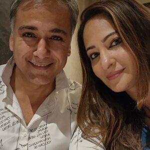 Rakshanda Khan Instagram - Happy to you.......... to us!!!!!!!
#anniversary #9 #manymoretocome #youandme #happy